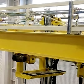 Ascensores de carga diseñados para elevar la productividad industrial con seguridad y precisión en IMPROCOL. Bogotá, Colombia